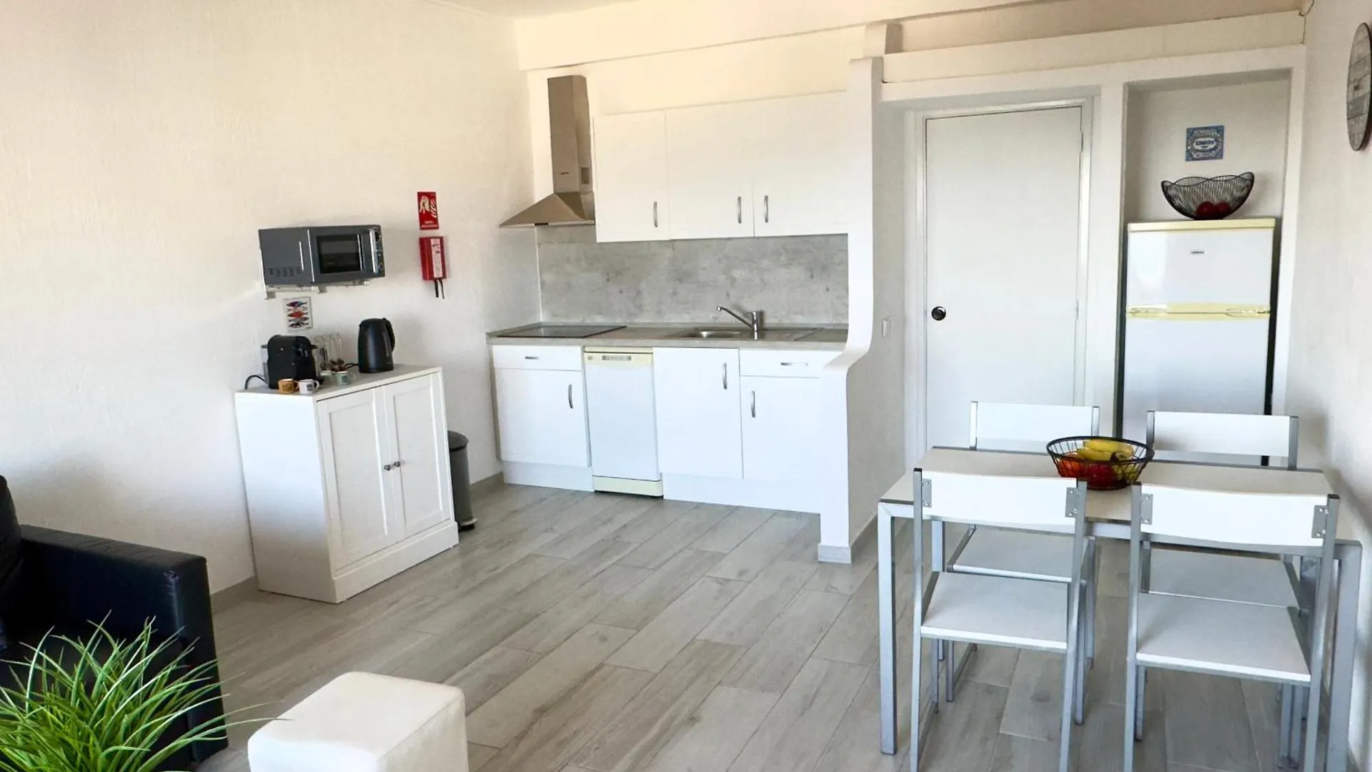 Apartment Les 3 Dauphins In Albufeira