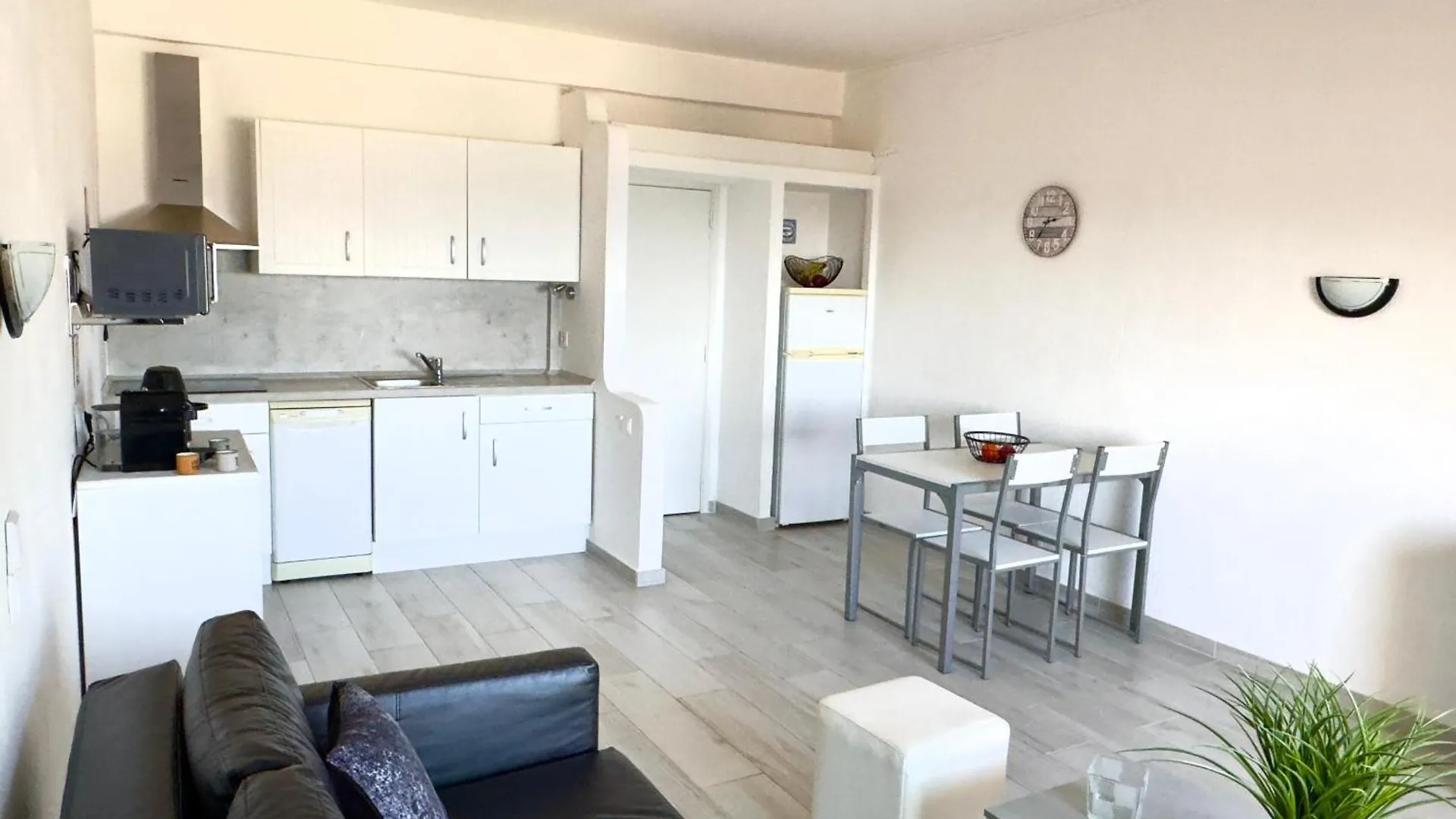 Apartment Les 3 Dauphins In Albufeira 0*,