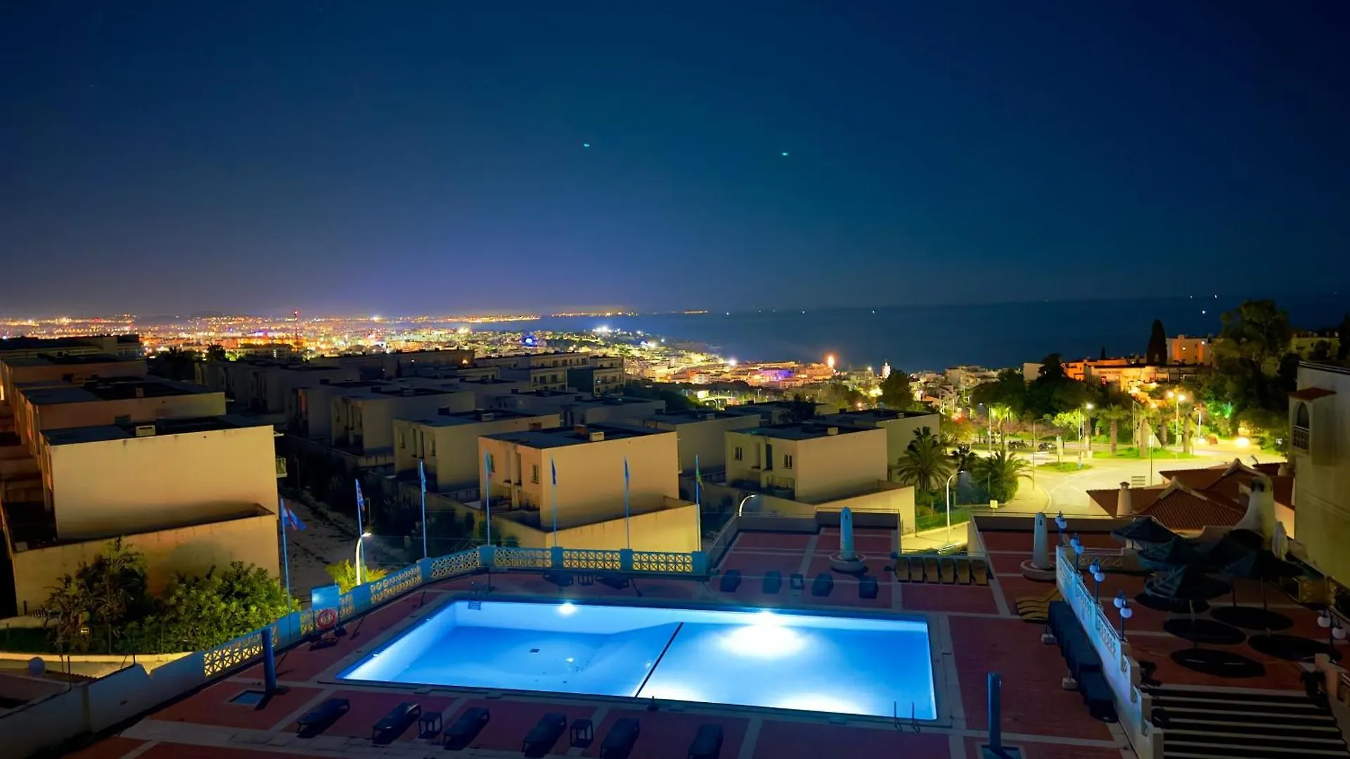 Apartment Les 3 Dauphins In Albufeira