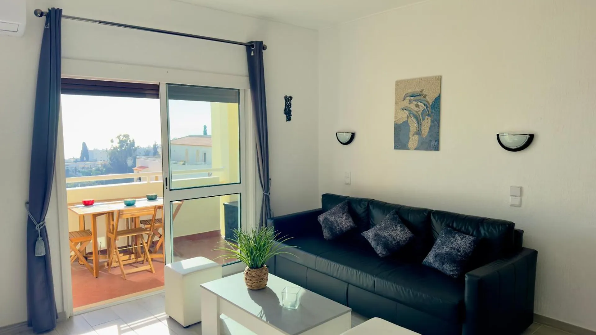 Apartment Les 3 Dauphins In Albufeira